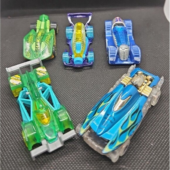Hot Wheels Lot of 5 Mad Splash, Brit Speed, Super Stinger, DTX08 - Picture 1 of 12